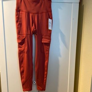 Women’s cargo leggings